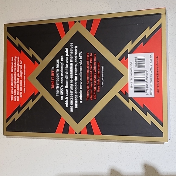 NWOT take it off - Kiss truly unmasked - Picture 2 of 2